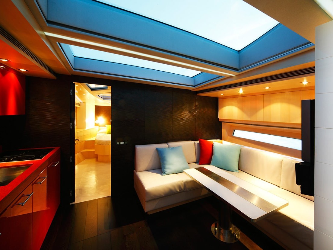 Luxury Yacht Open S75